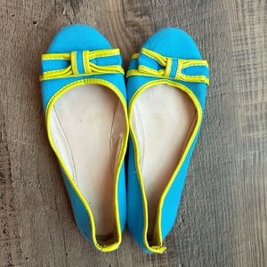 Robin egg blue and yellow flats